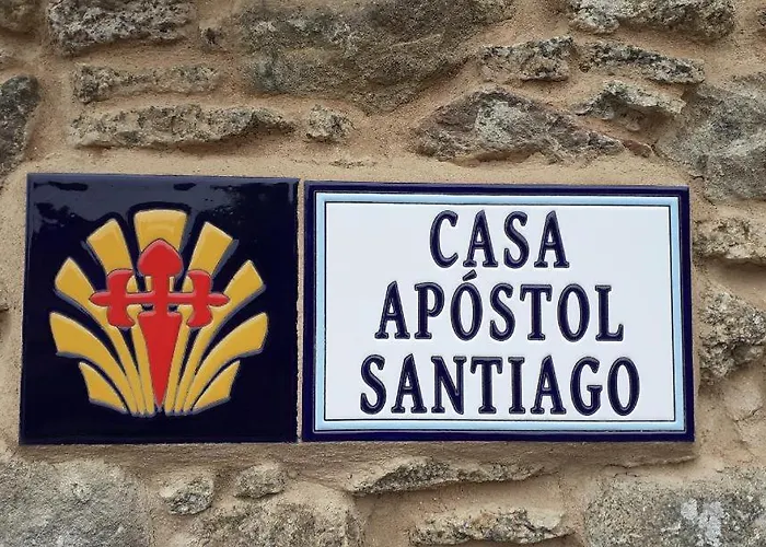 Stone Santiago Curtis