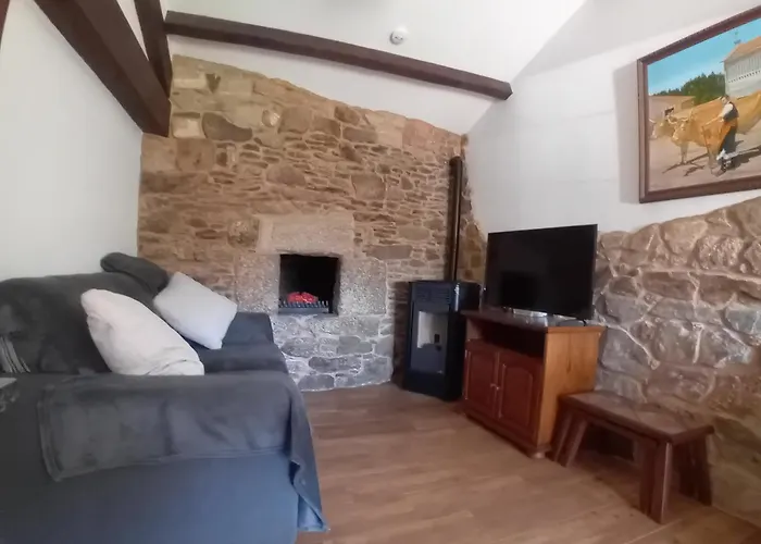 Stone Santiago * Curtis